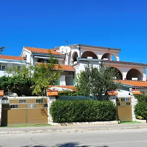 Nocleg ze śniadaniem Apartments&rooms Anika