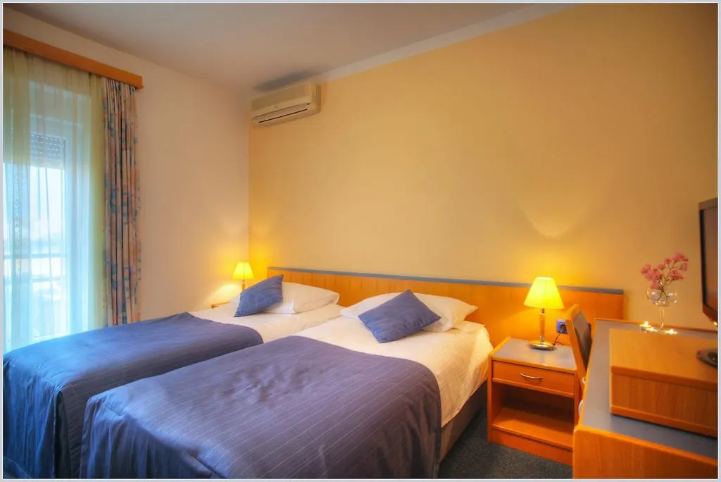 Guest Accomodation Tamaris Guest House Zadar 3*,