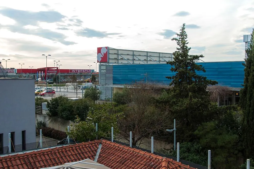 Guest Accomodation Tamaris Guest House Zadar 3*,  Croatia
